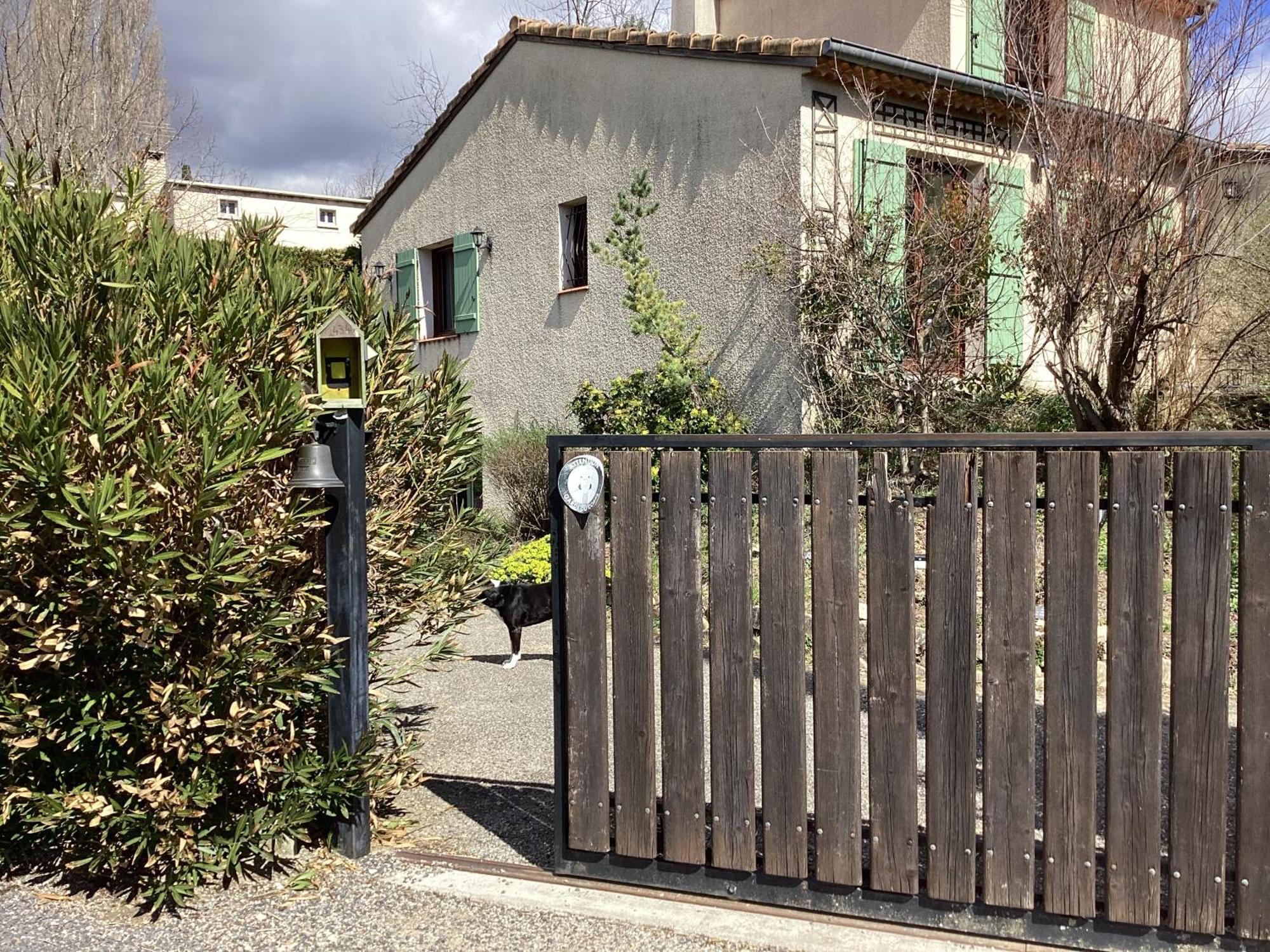 La Fabrique Des Petits Bonheurs Dieulefit Exterior foto
